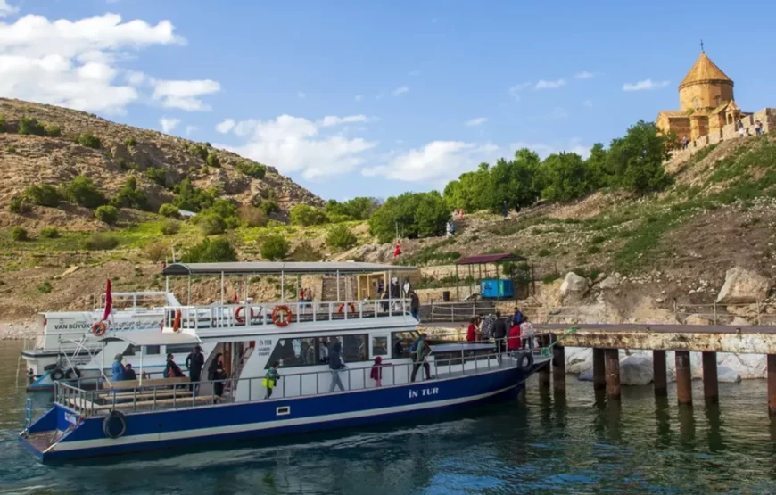 تور گروهی وان ترکیه از مشهد ، تهران و تبریز